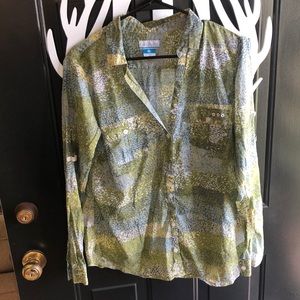 Women’s Columbia fishing shirt